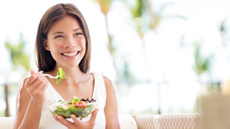 вживання овочевого салату для схуднення
