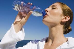 вживання води на ледачою дієті